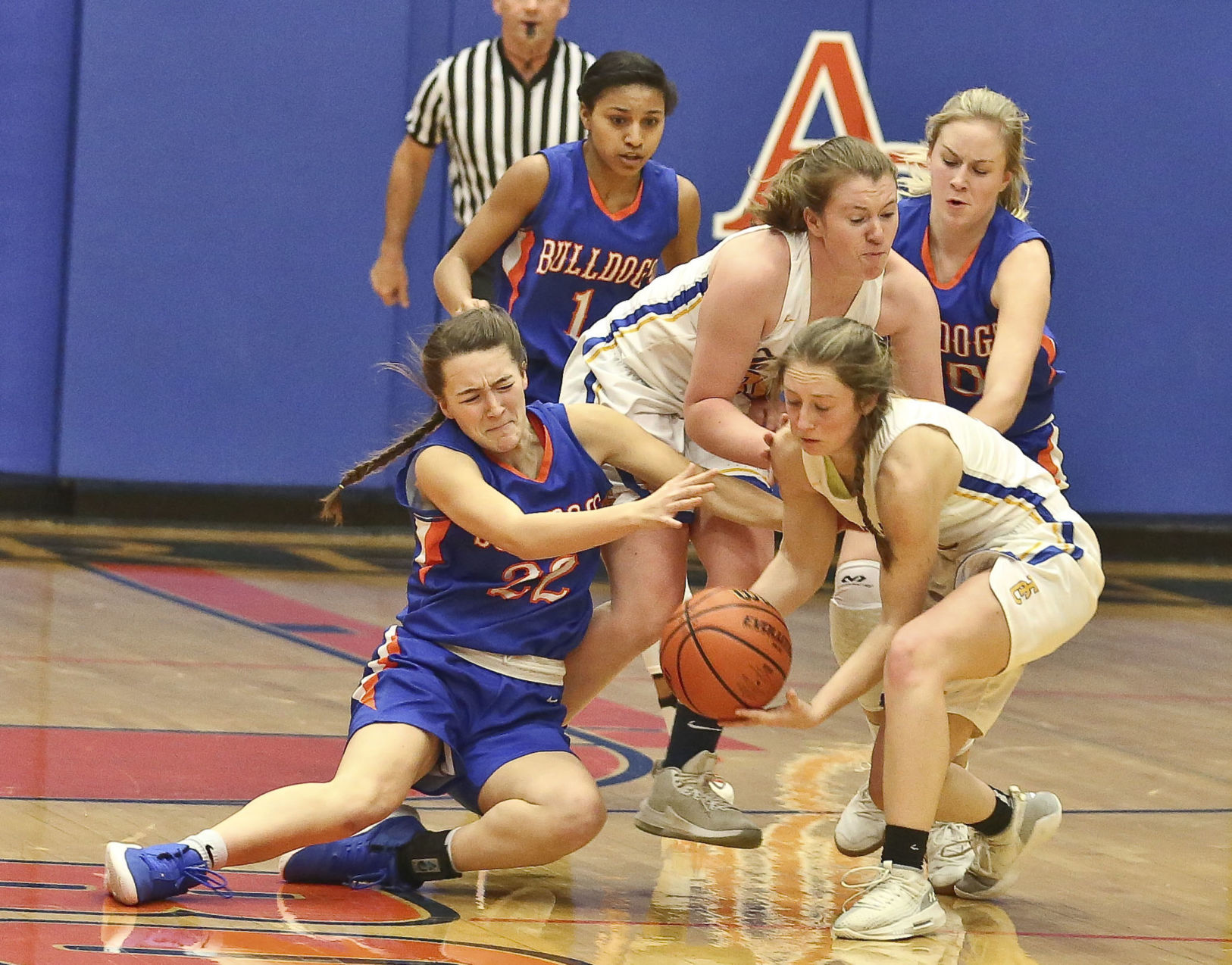 Tri-City Sangamon Valley St. Teresa24 01.05.19.JPG